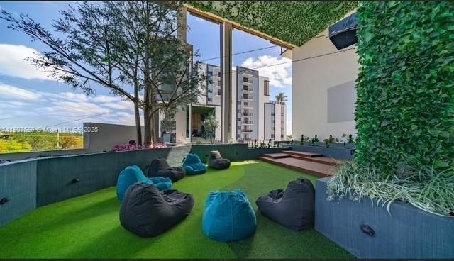 475 Se 1 Street. Pompano Beach, FL 33060