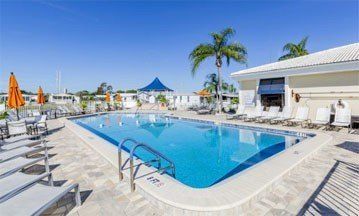 463 Cary Lane. Tarpon Springs, FL 34689