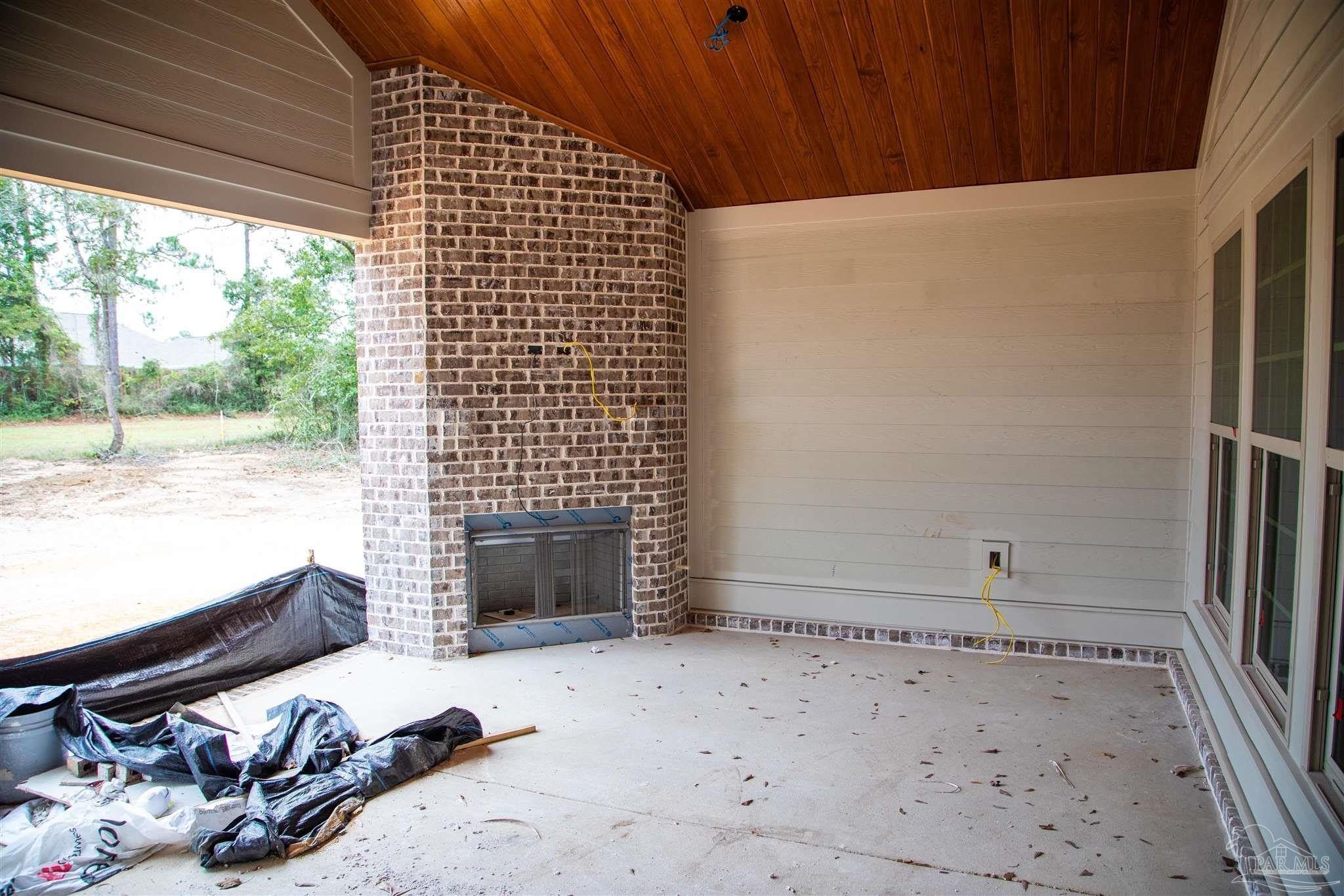 2856 Longleaf Mill St. Cantonment, FL 32533