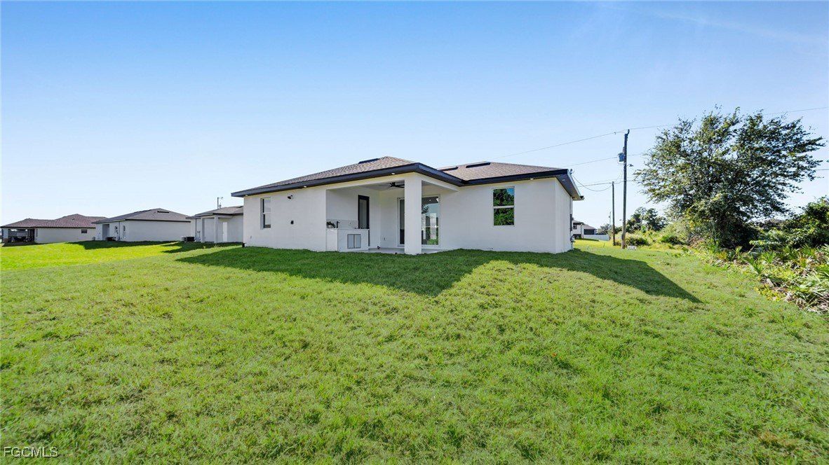 2506 30Th Street Sw. Lehigh Acres, FL 33976