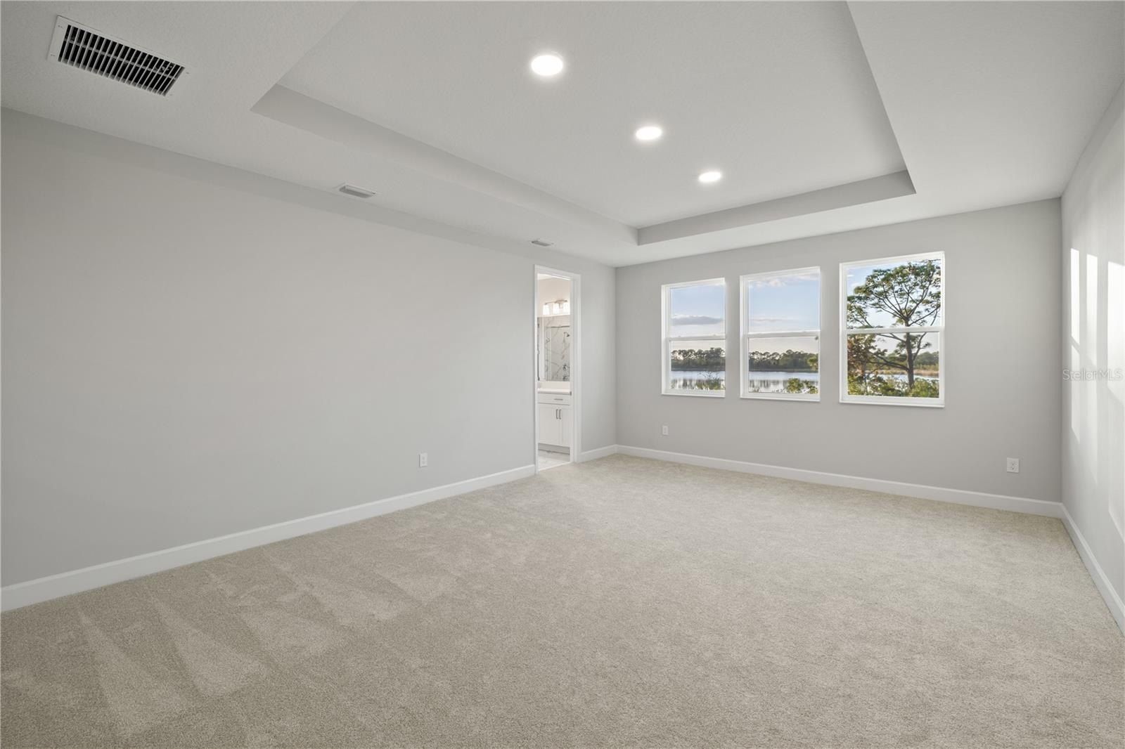 17384 Glossy Pomelo Way. Winter Garden, FL 34787