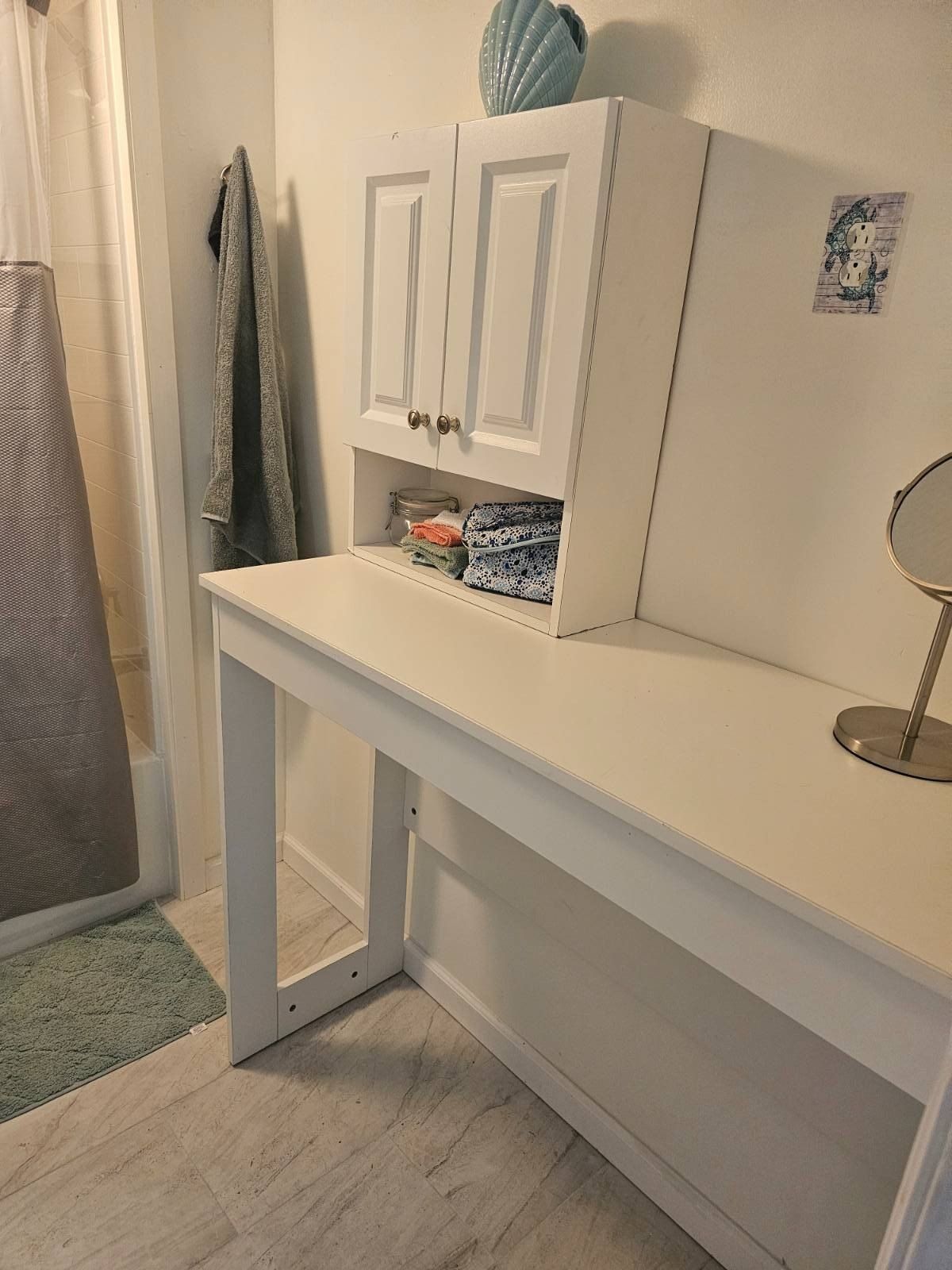 403 Riverside Dr. Tarpon Springs, FL 34689