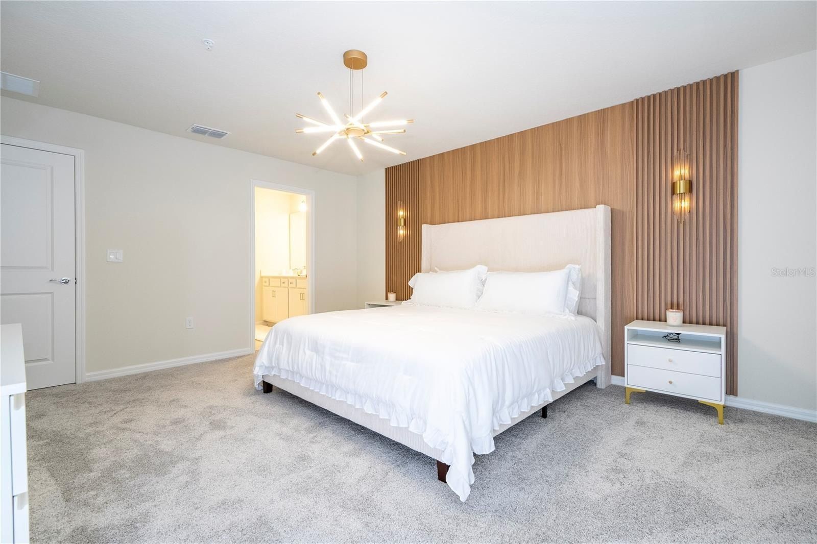 1244 Blue Island Drive. Clermont, FL 34714