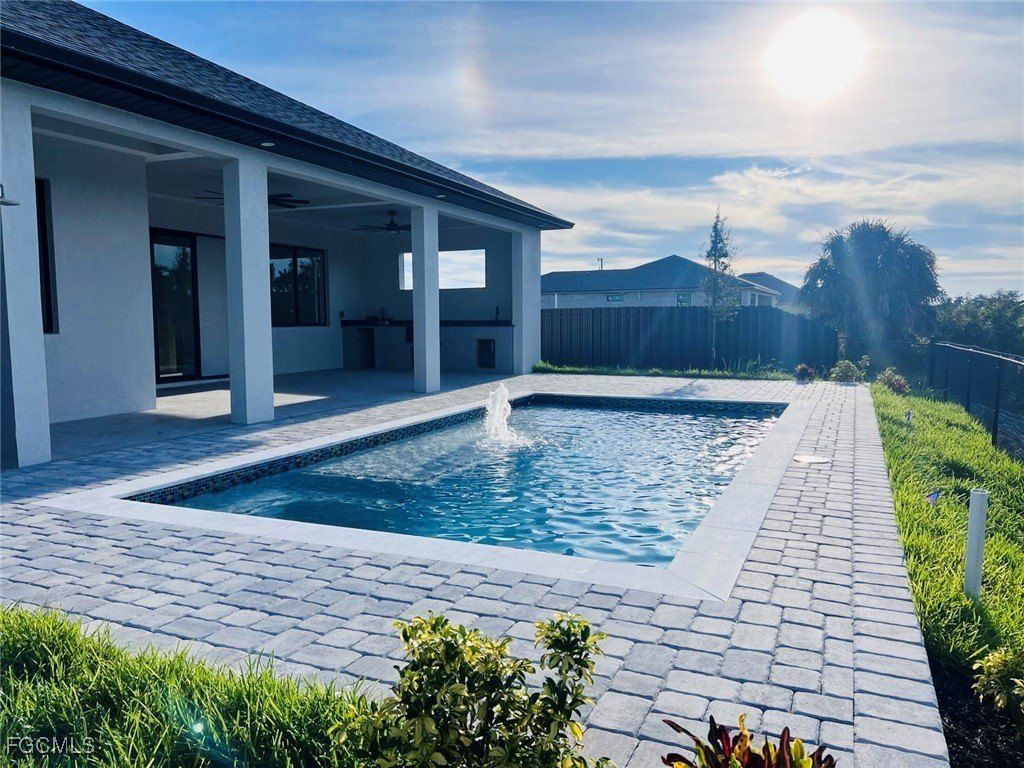 1053 Harwood Avenue S. Lehigh Acres, FL 33974