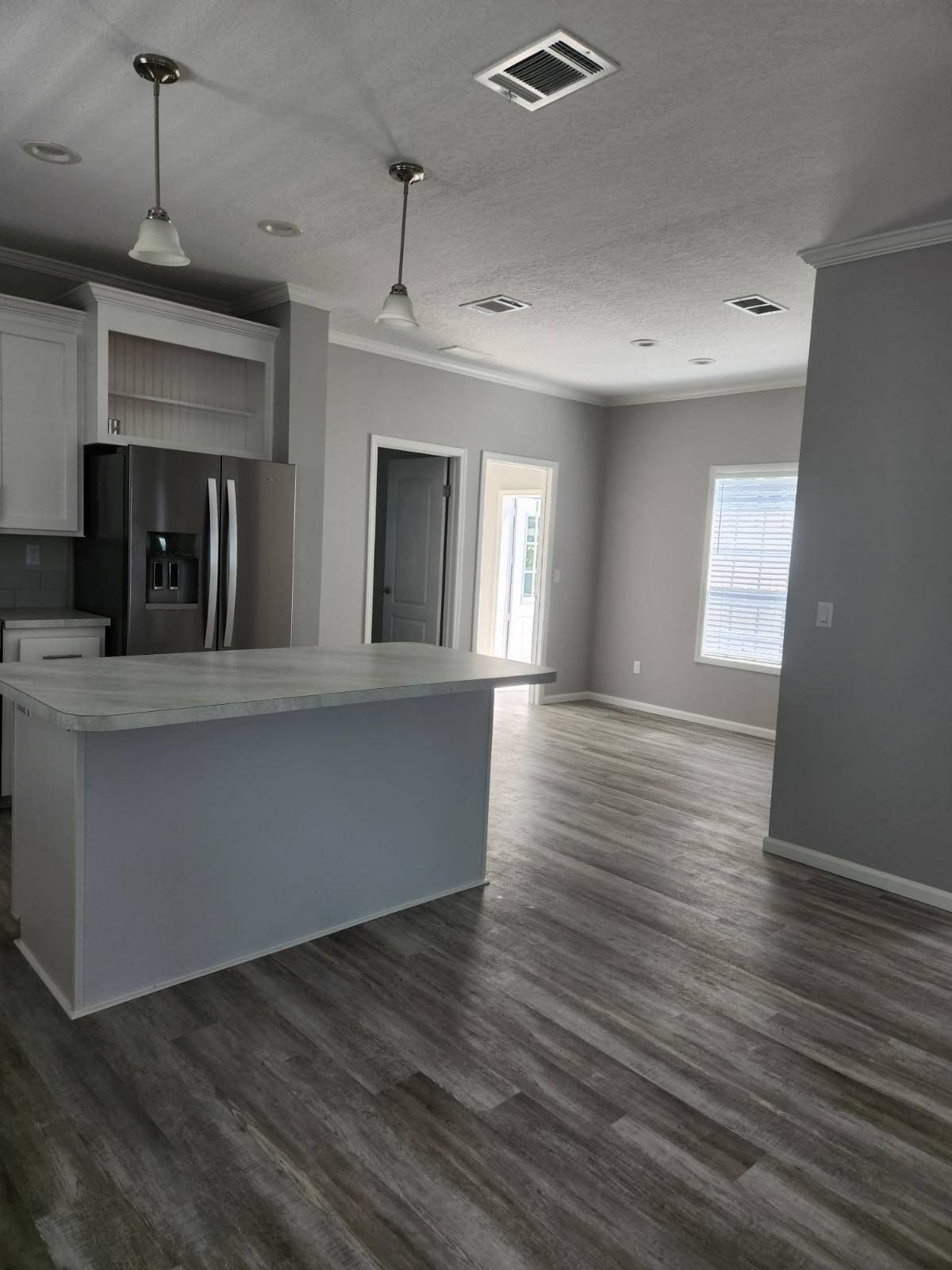 2525  Gulf City Road. Ruskin, FL 33570