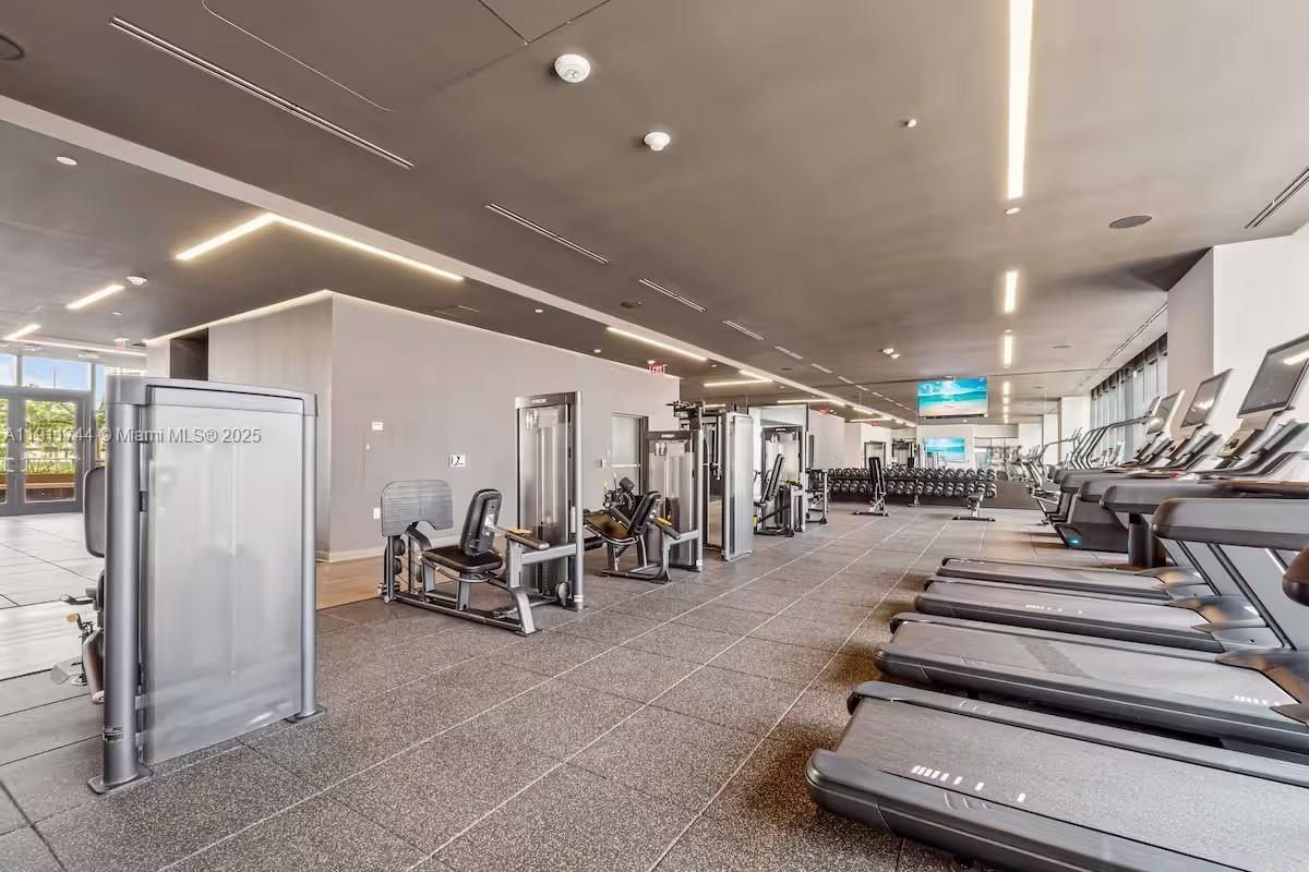 601 Ne 1 Ave. Miami, FL 33137