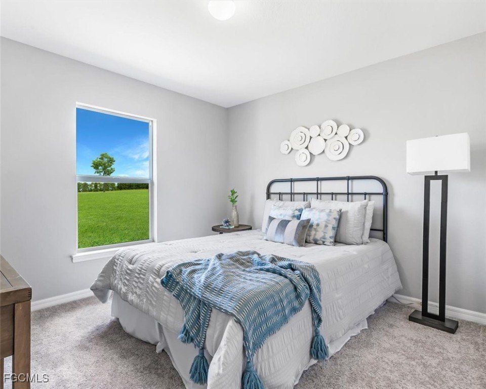 1329 Nw 10Th Place. Cape Coral, FL 33993