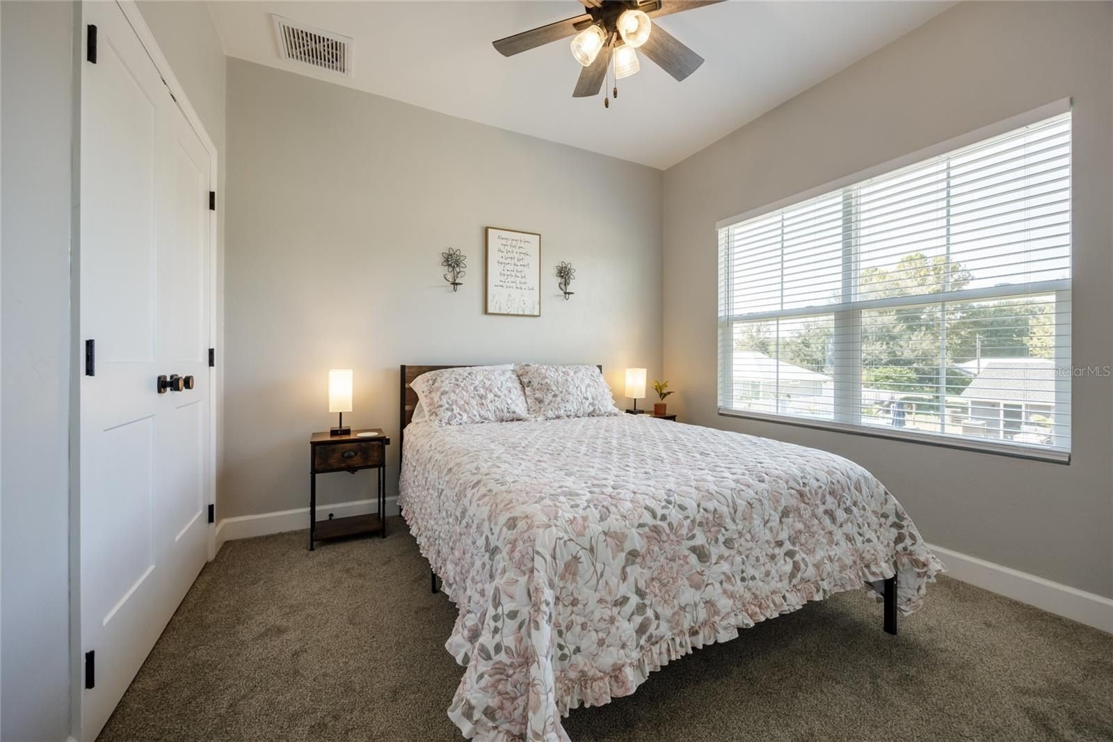 11904 Cedar Drive. Brooker, FL 32622