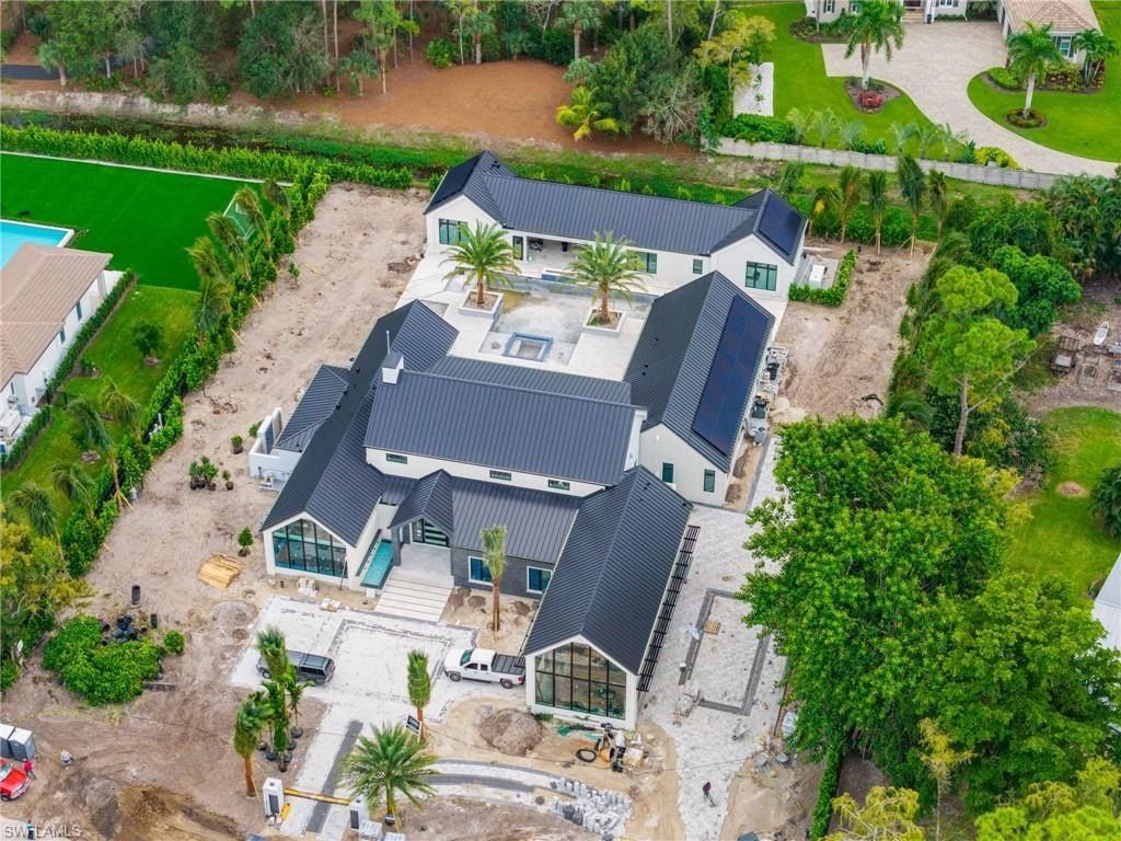 174 Carica. Naples, FL 34108