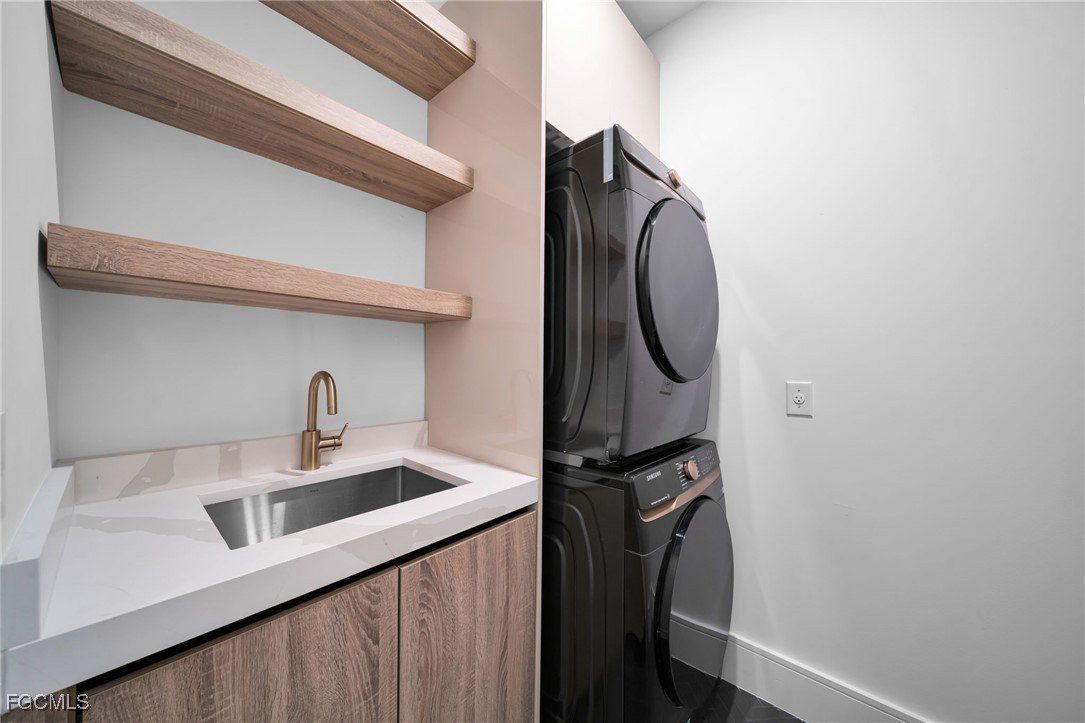 836 Sw 36Th Terrace. Cape Coral, FL 33914