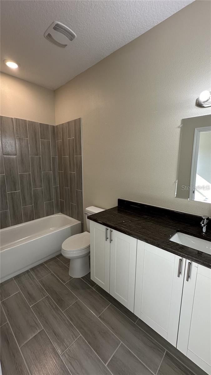 615 Lake Shore Parkway. Davenport, FL 33896