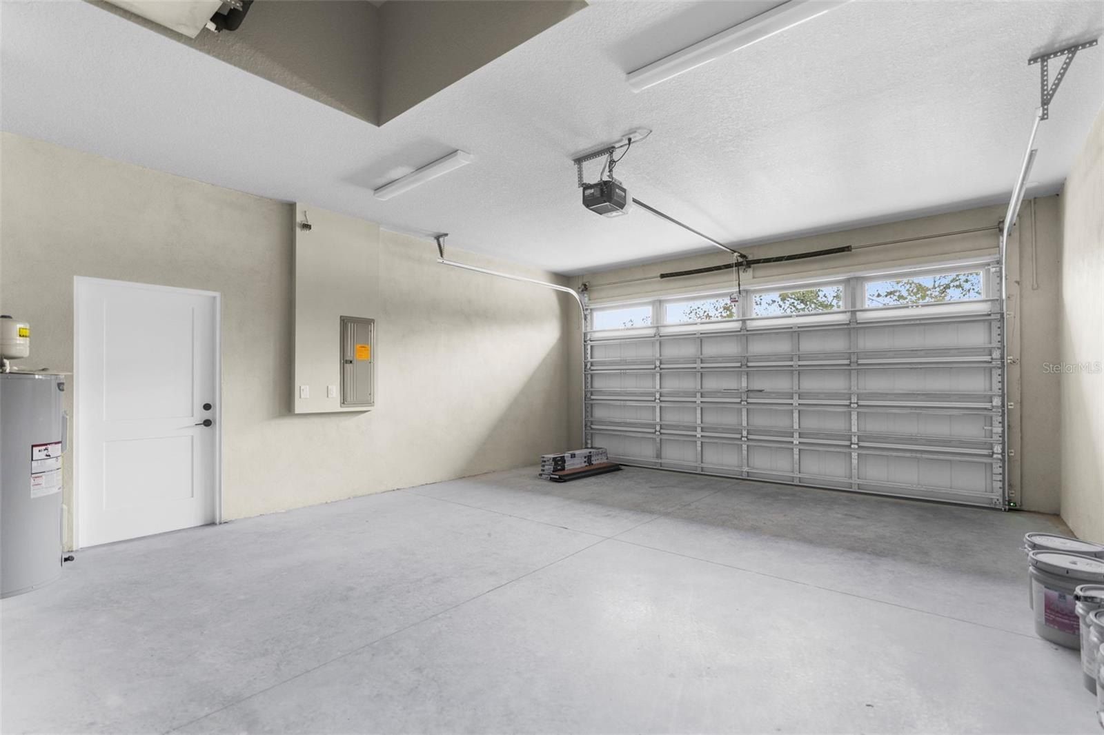 16123 Penn State Road. Weeki Wachee, FL 34614