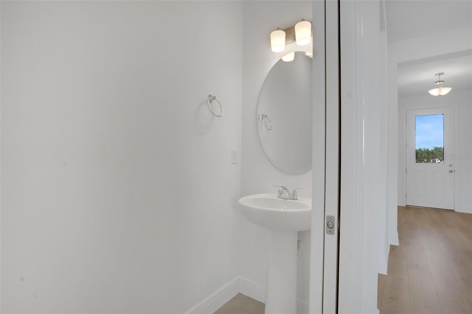 1014 Swamp Chestnut Loop. Lady Lake, FL 32159