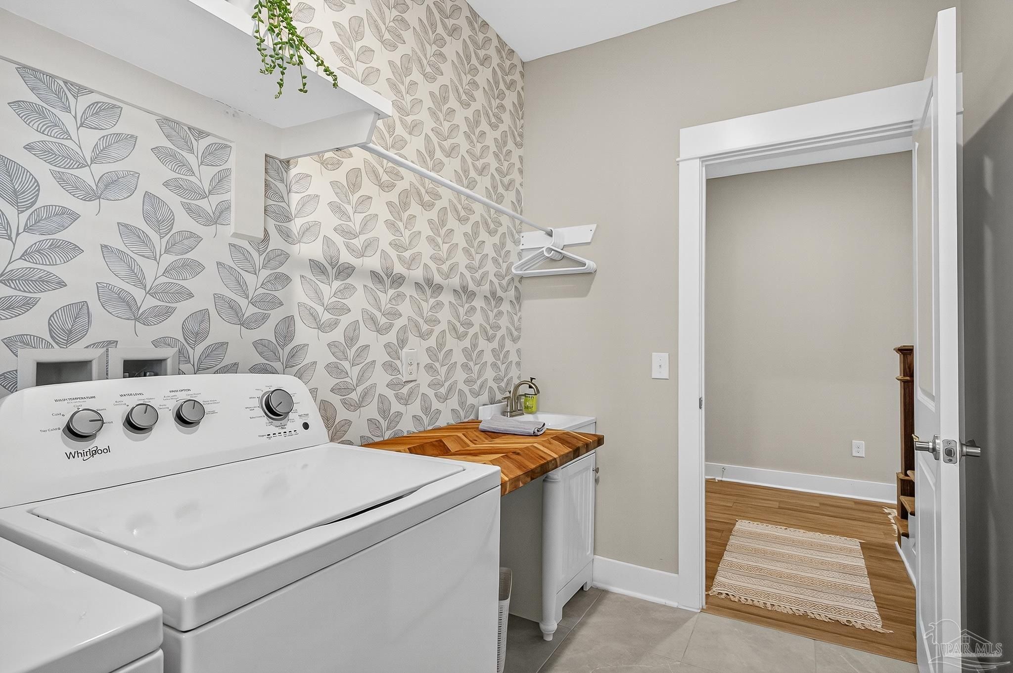 2785 Trestle Way. Cantonment, FL 32533