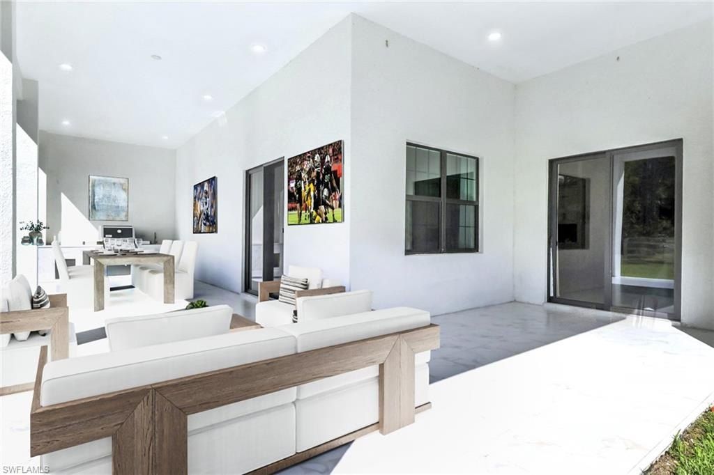 3524 29Th. Naples, FL 34117