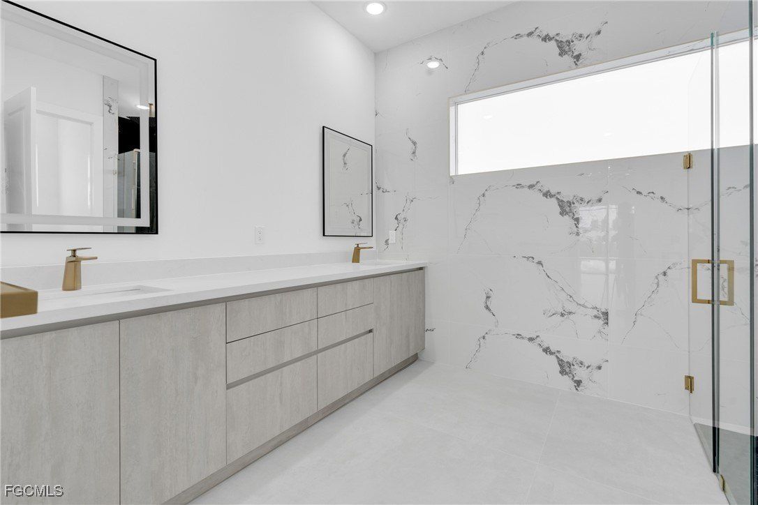 266 W Pine Valley Lane. Rotonda West, FL 33947