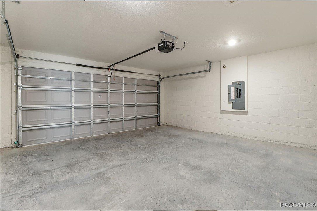 1357 W Riley Drive. Citrus Springs, FL 34434