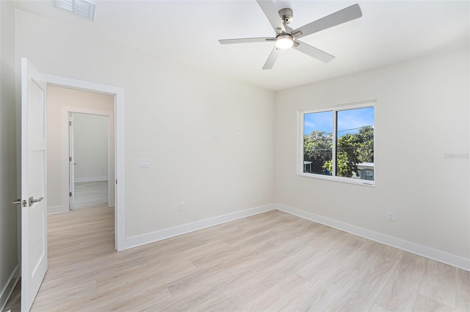 514 Summit Street. Largo, FL 33770