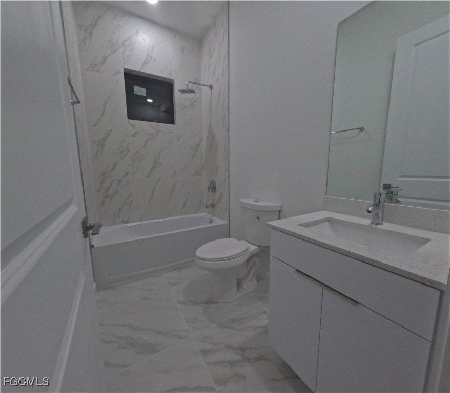 2227 Nw 3Rd Avenue. Cape Coral, FL 33993