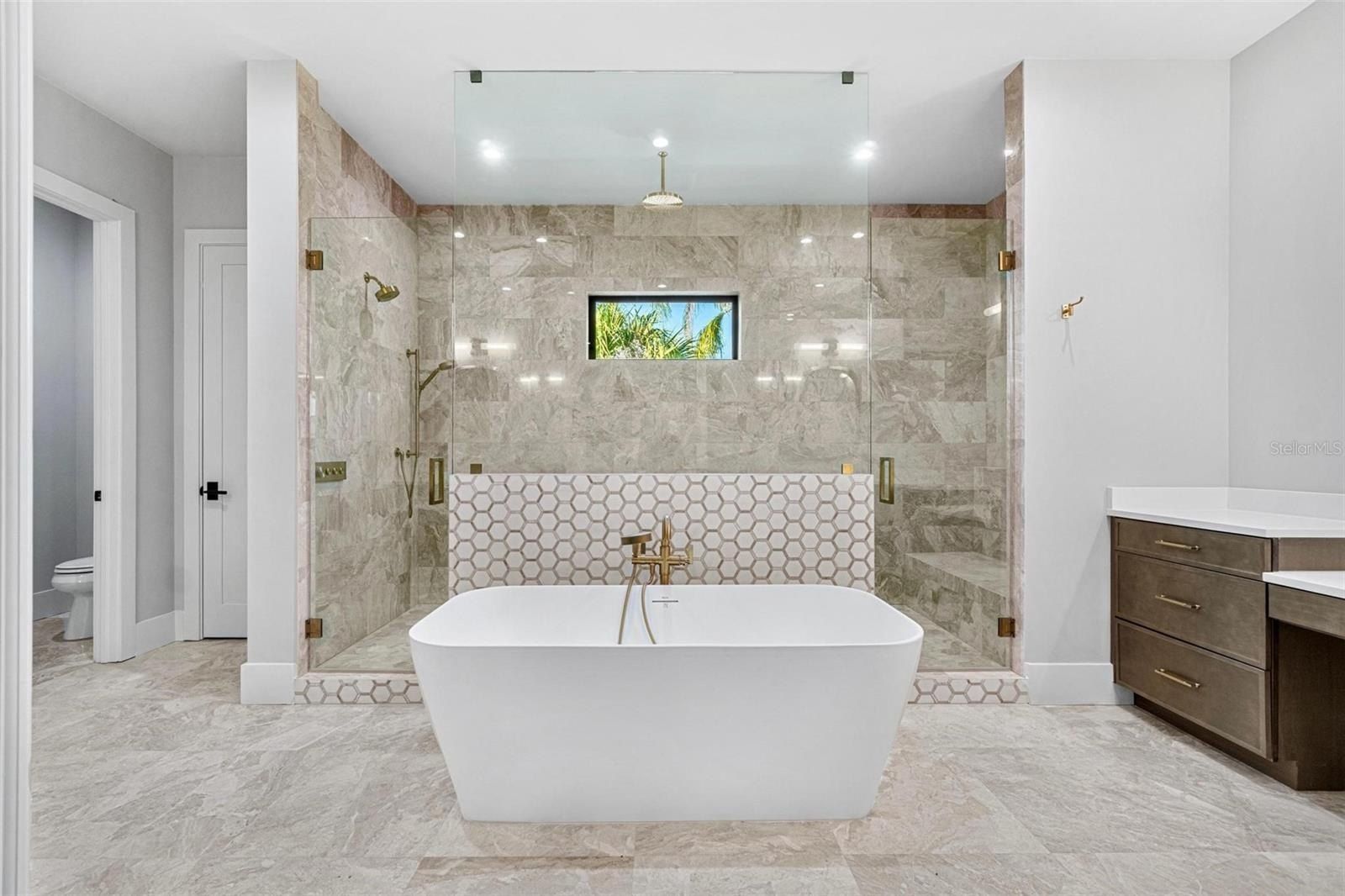 5003 W Poe Avenue. Tampa, FL 33629