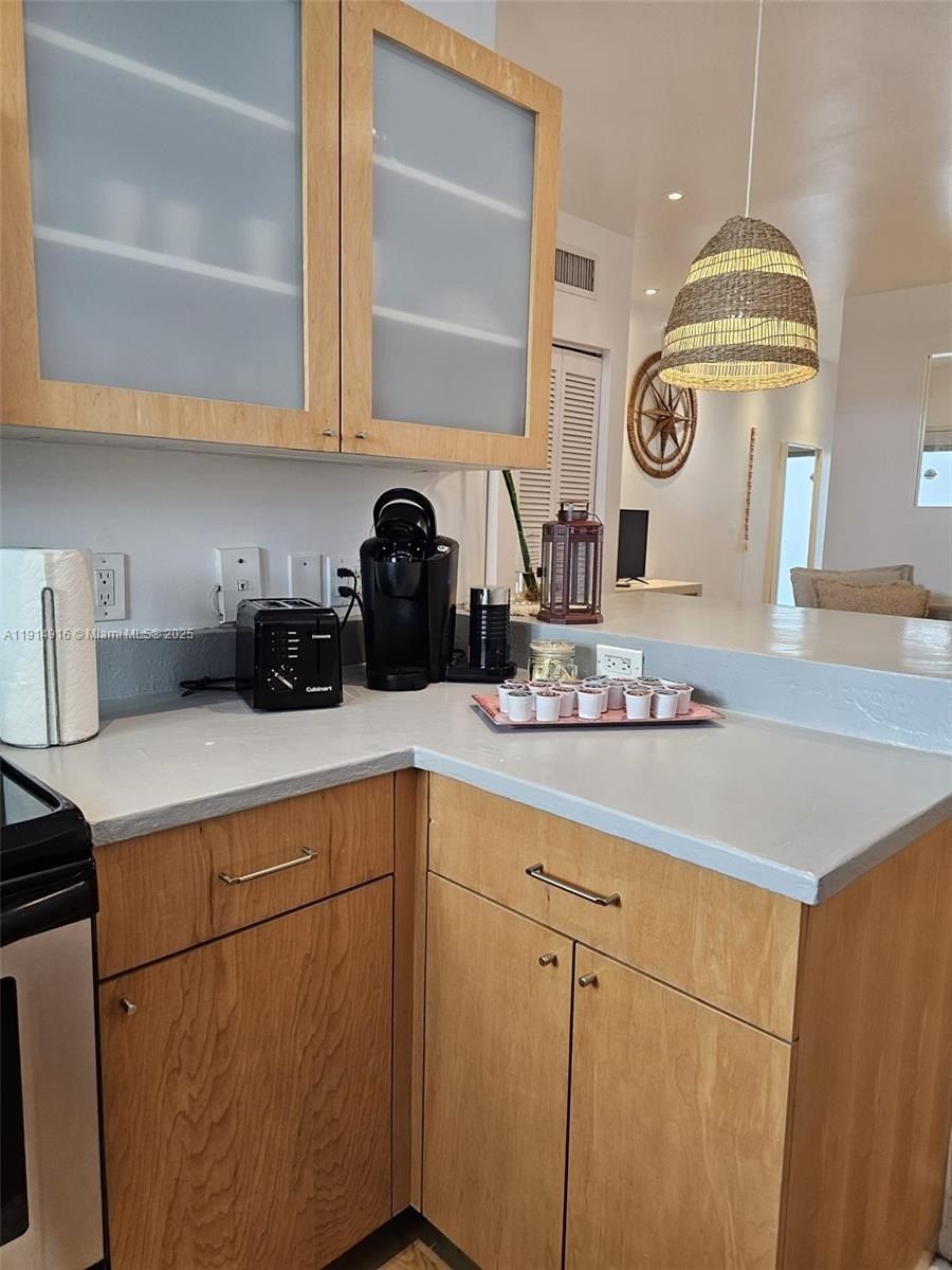 751 Collins Ave. Miami Beach, FL 33139