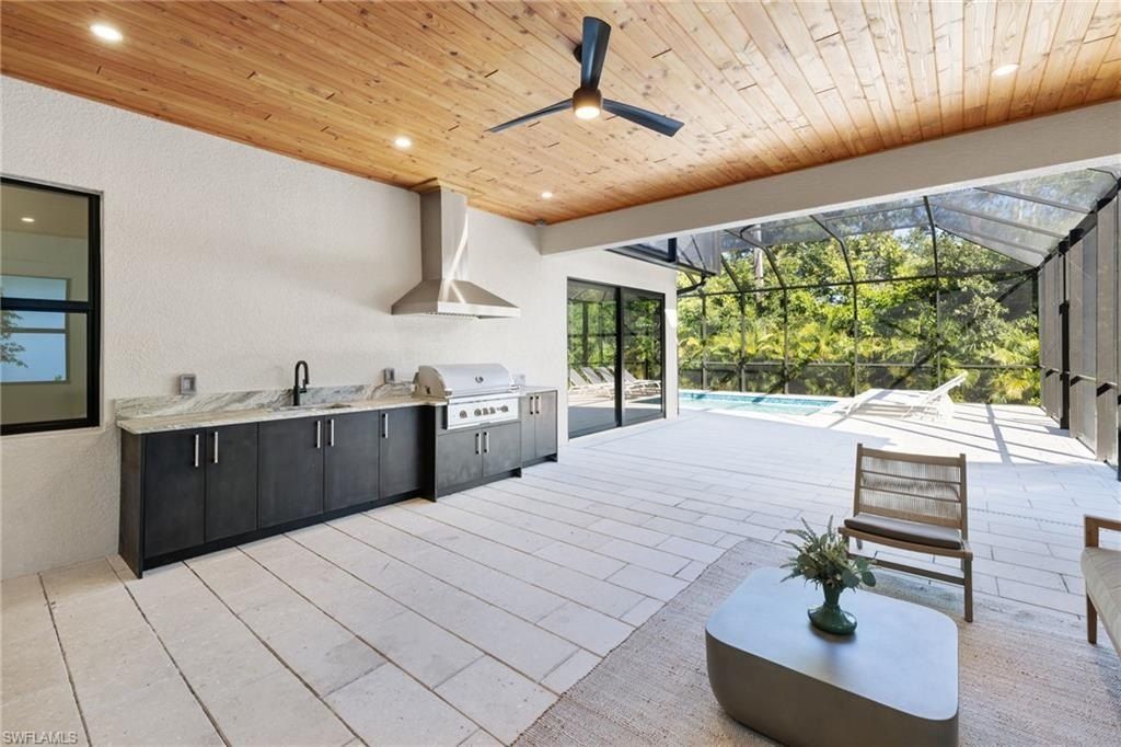 2721 Van Buren. Naples, FL 34112