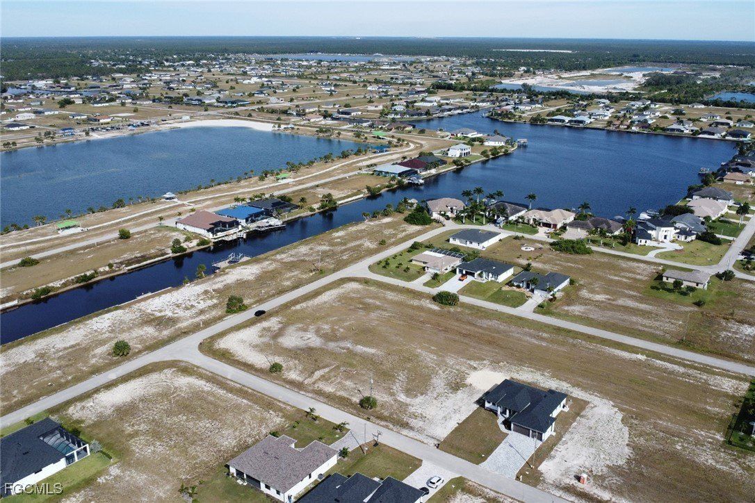 3503 Nw 45Th Place. Cape Coral, FL 33993