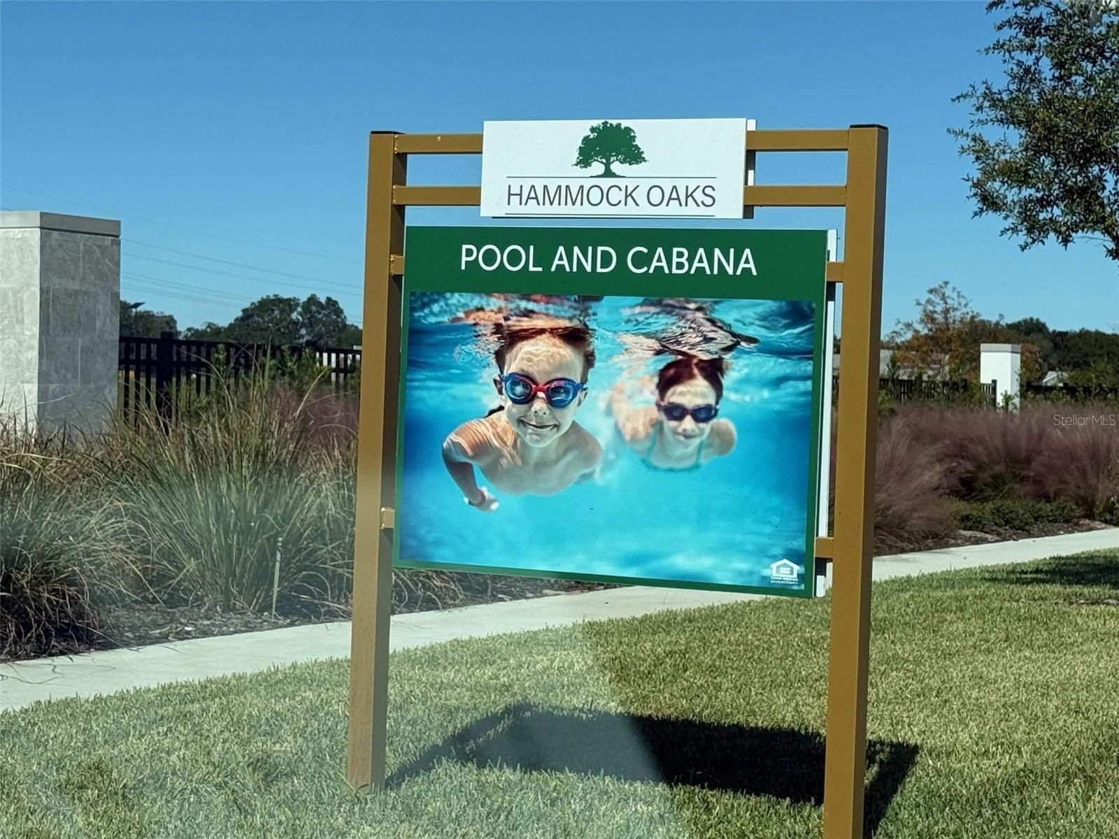 1198 Port Blue Way. Lady Lake, FL 32159