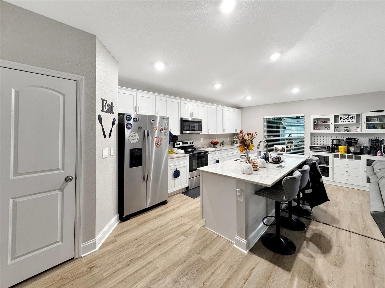 31 Morgan Street. Auburndale, FL 33823