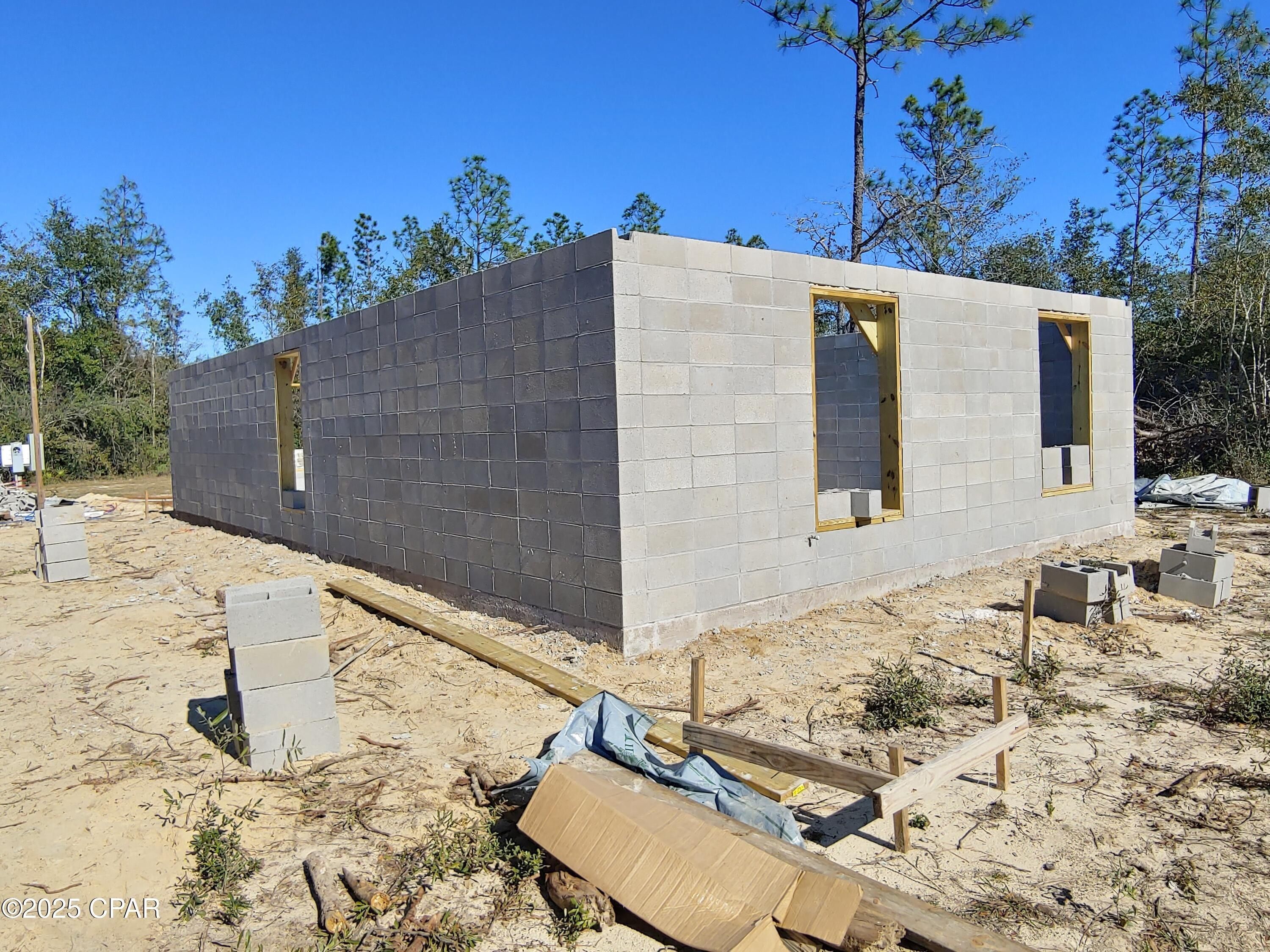 13777 Windsor Avenue. Youngstown, FL 32466