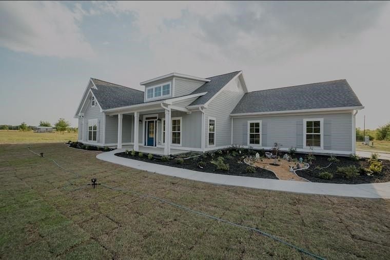 720 Sw County Road 300. Mayo, FL 32066