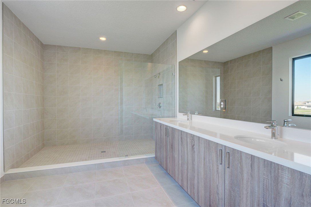 5007 Ofanto Lane. Ave Maria, FL 34142