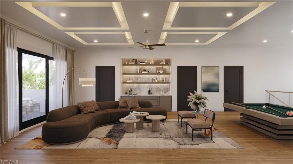 3840 Crayton. Naples, FL 34103