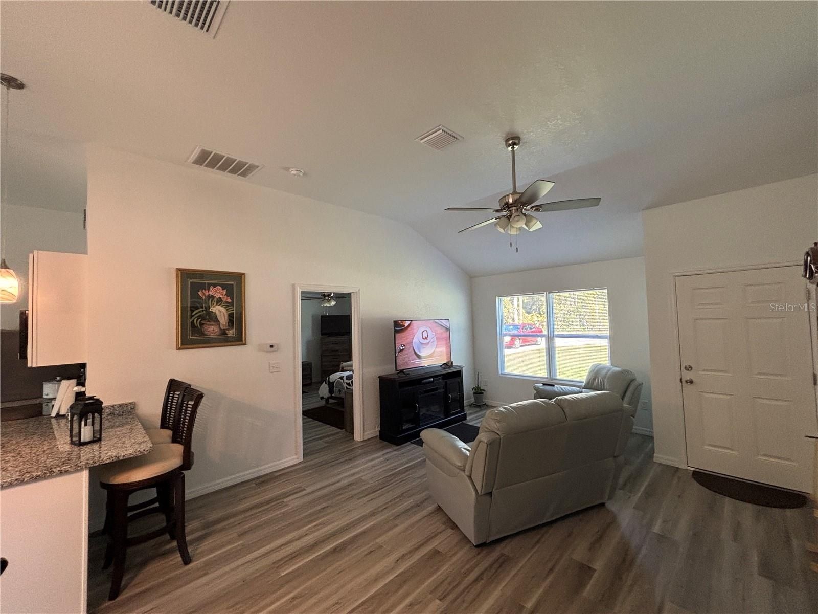 5870 Se 171St Court. Ocklawaha, FL 32179