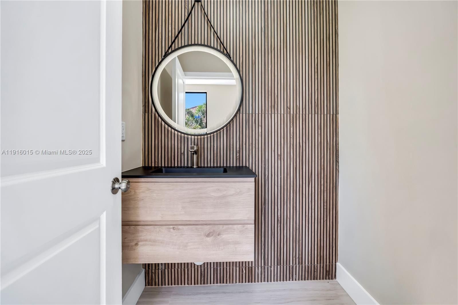 12061 Nw 26Th St. Plantation, FL 33323