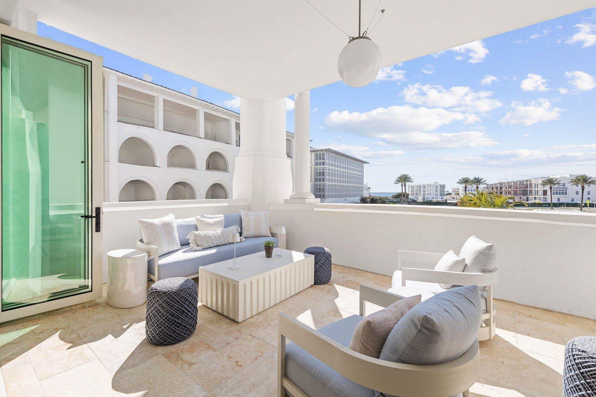 27 Admiralty Row Unit 207. Alys Beach, FL 32461