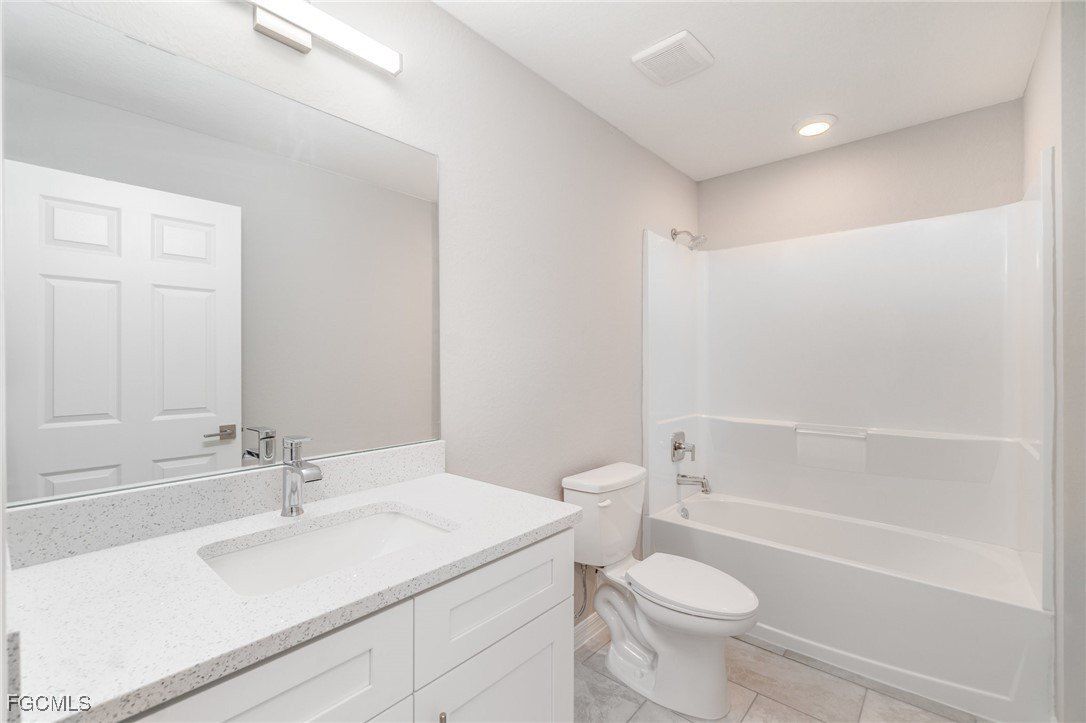 4309 Ne 20Th Court. Cape Coral, FL 33909