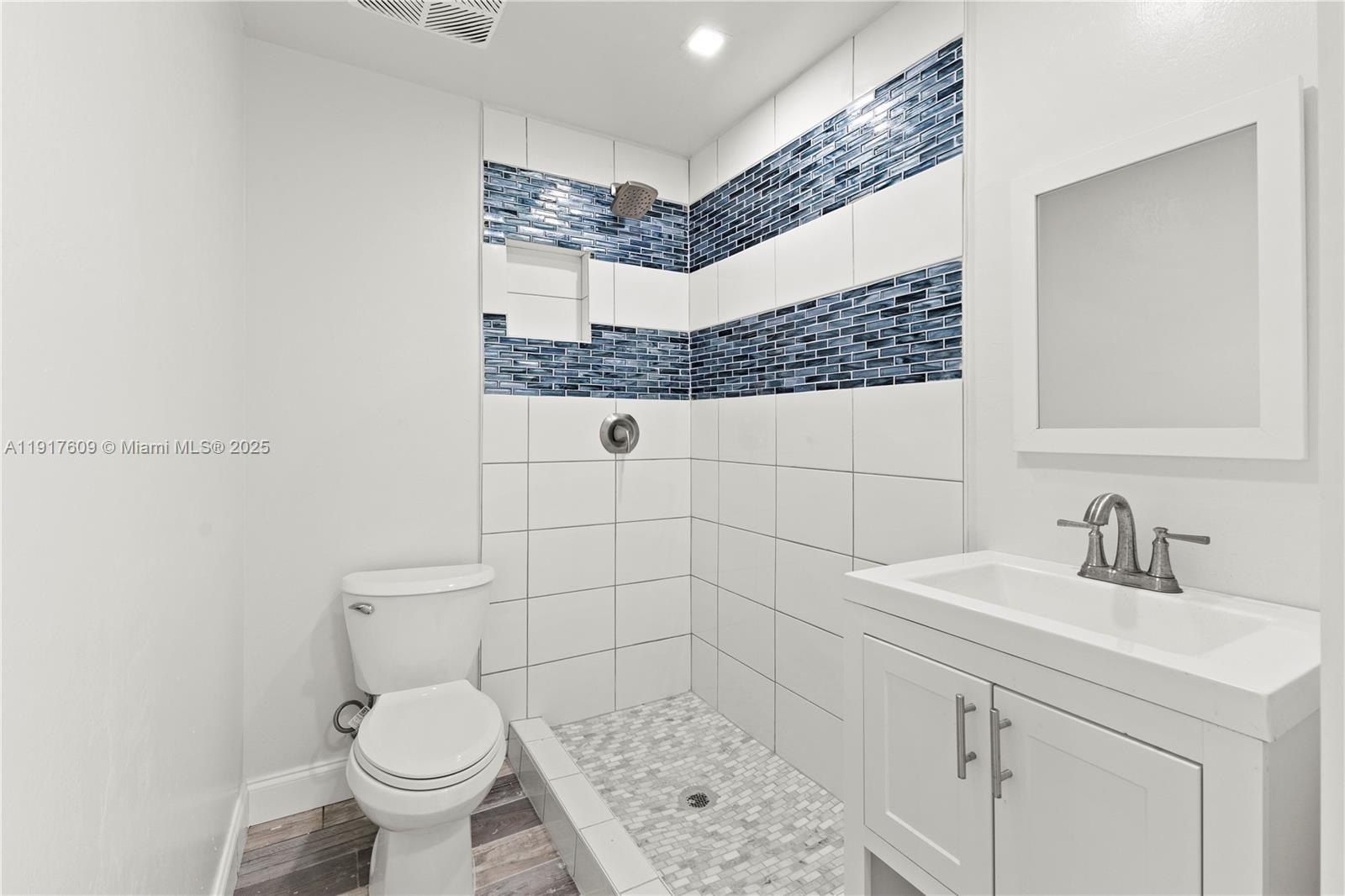 5820 Nw 3 Ave. Miami, FL 33127