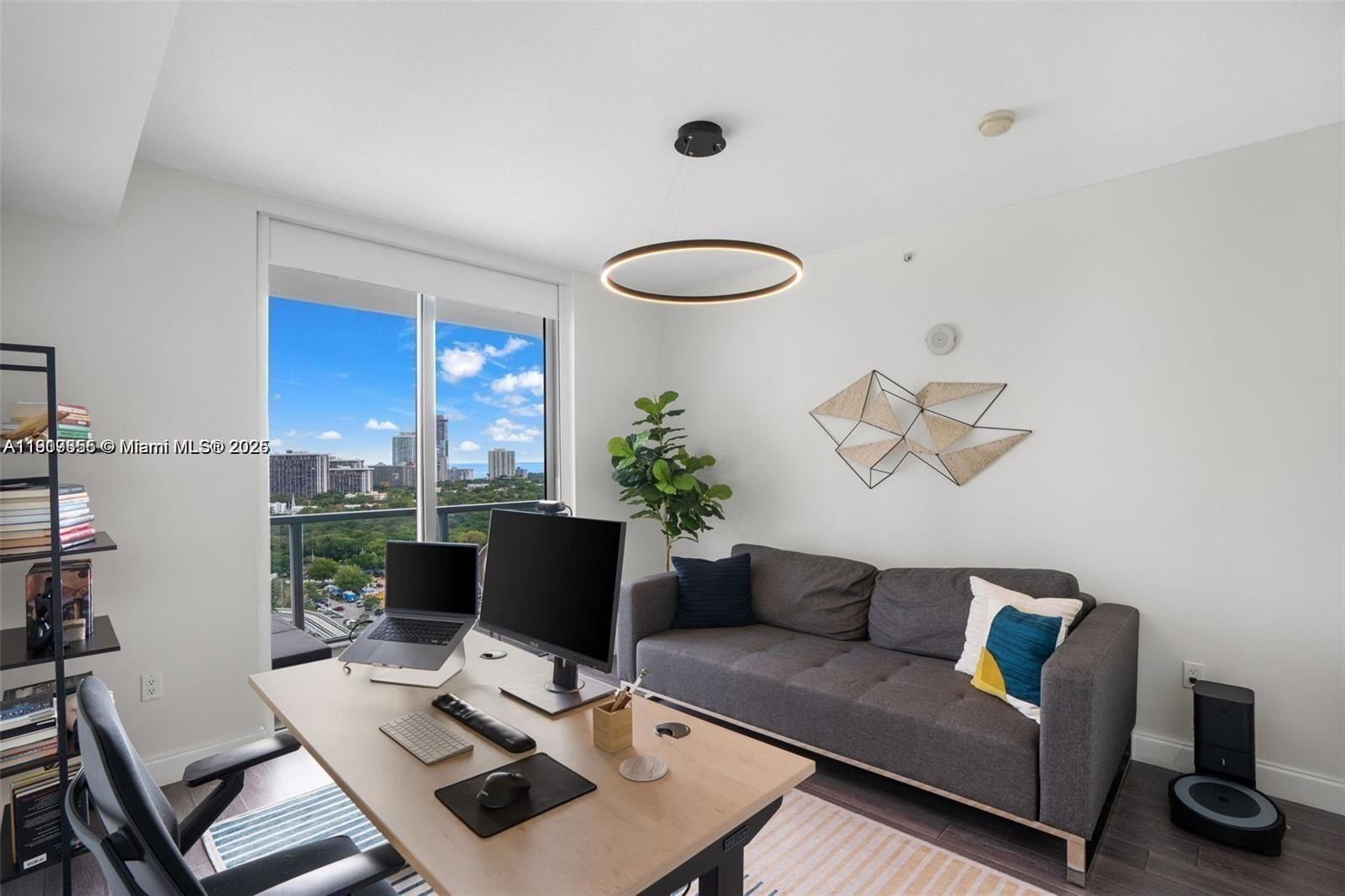 79 Sw 12Th St. Miami, FL 33130