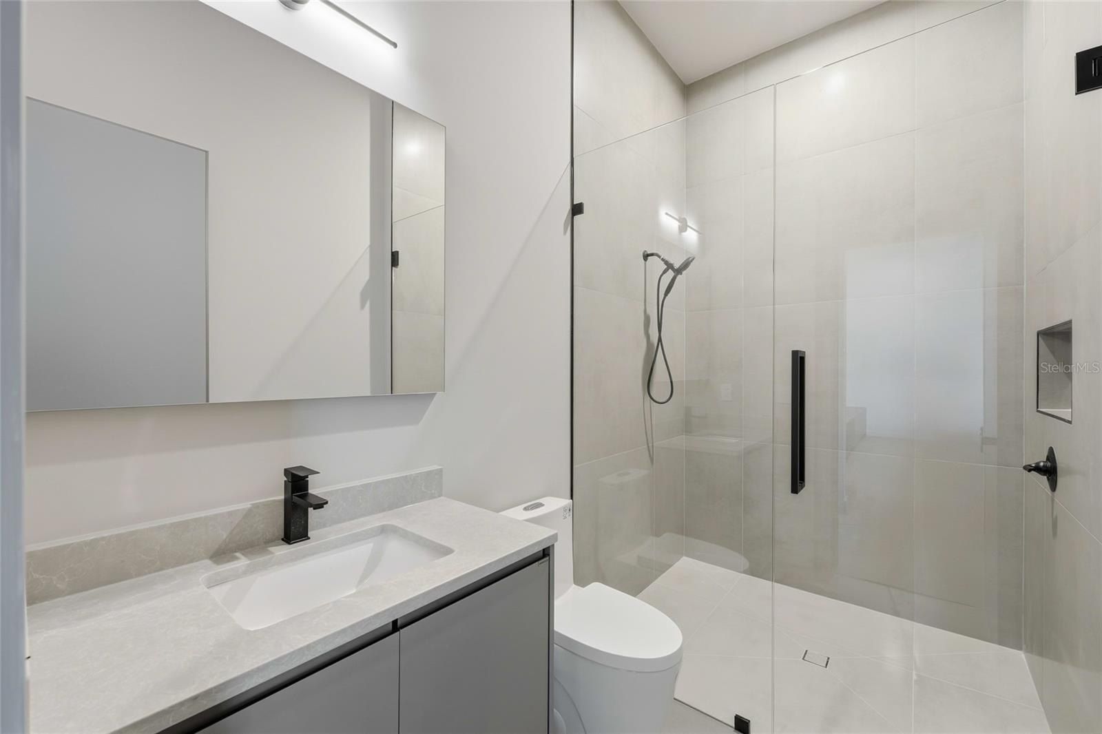 15125 Pendio Drive. Montverde, FL 34756