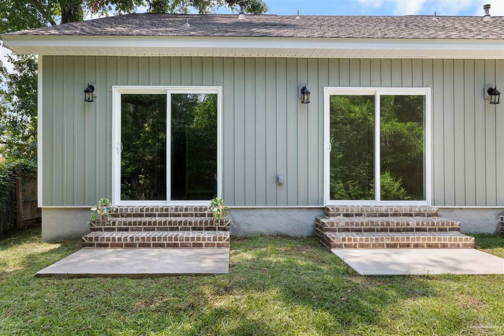 306 N E St. Pensacola, FL 32501