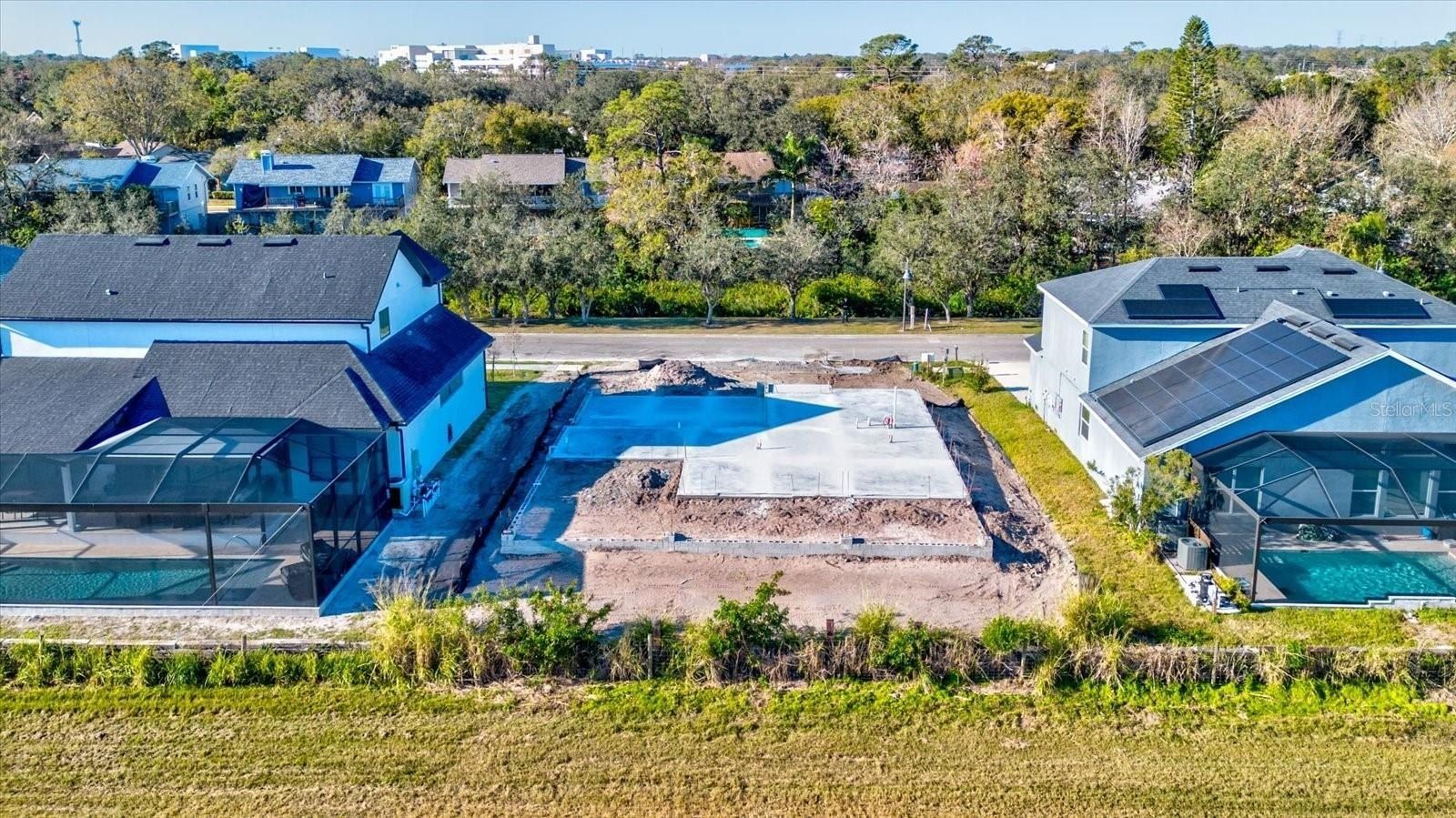 3420 Channelside Court. Safety Harbor, FL 34695