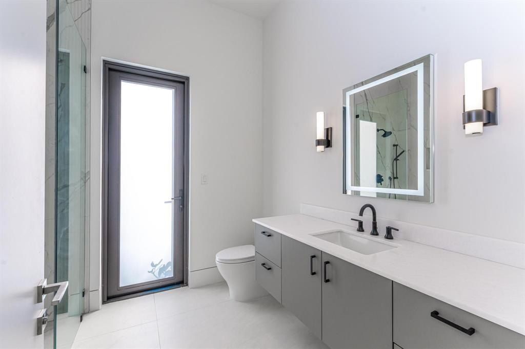 2612 Ne 4Th St. Pompano Beach, FL 33062