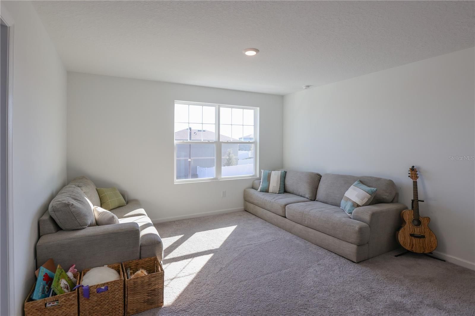 2240 Hemingway Circle. Groveland, FL 34736