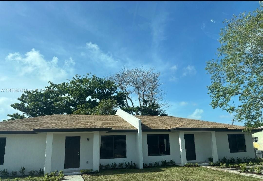 12181 Sw 215Th St. Miami, FL 33177