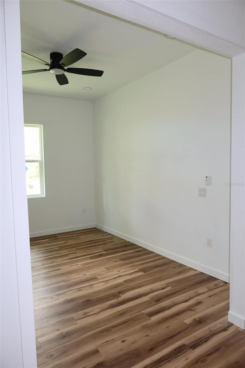 611 Elm Street. Safety Harbor, FL 34695