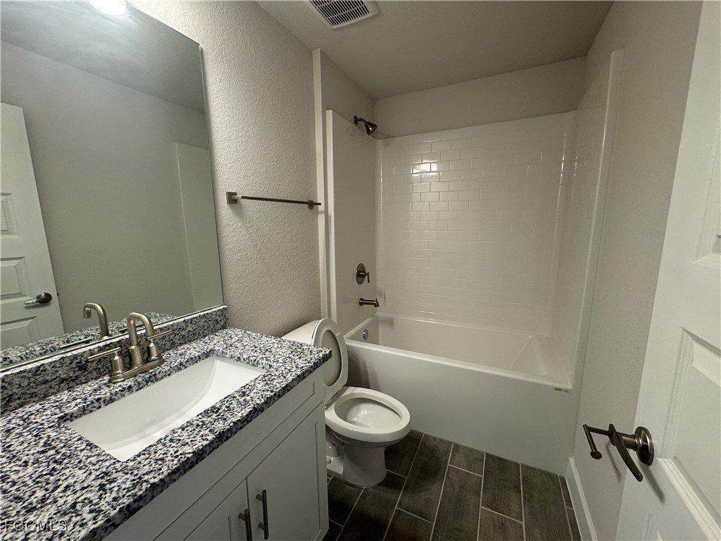 3304 Nw 6Th Terrace. Cape Coral, FL 33993