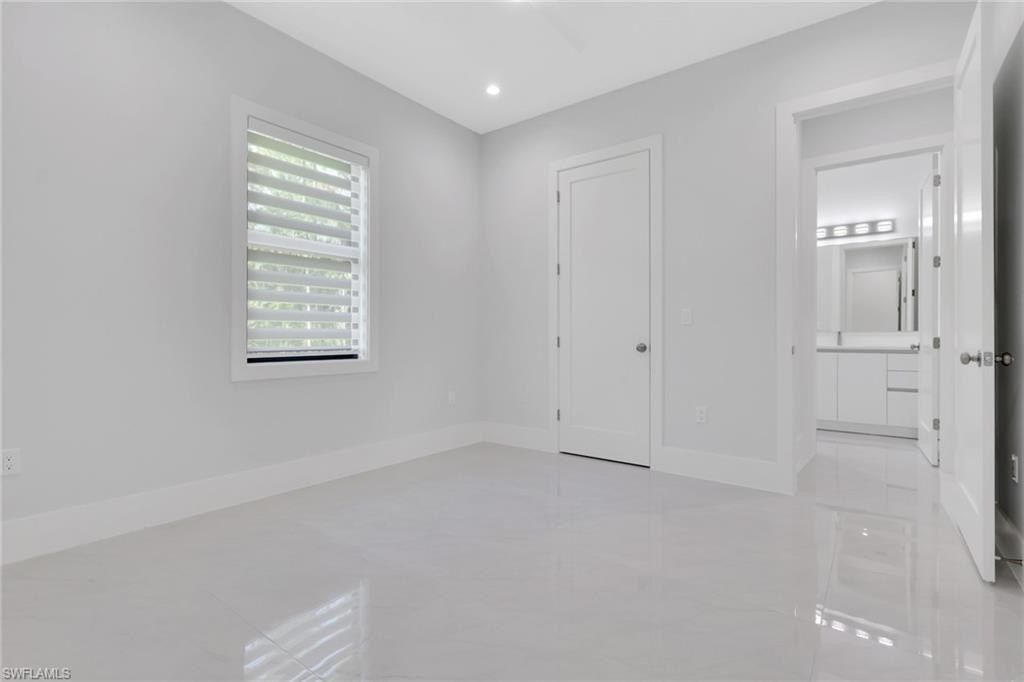 3813 16Th. Naples, FL 34120