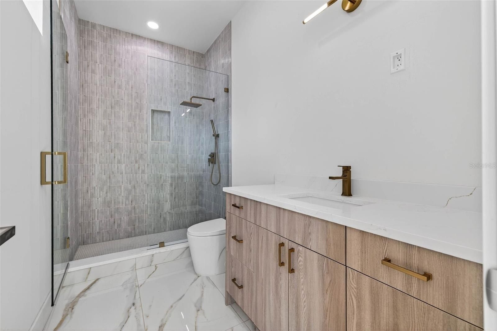 4555 26Th Avenue S. St Petersburg, FL 33711