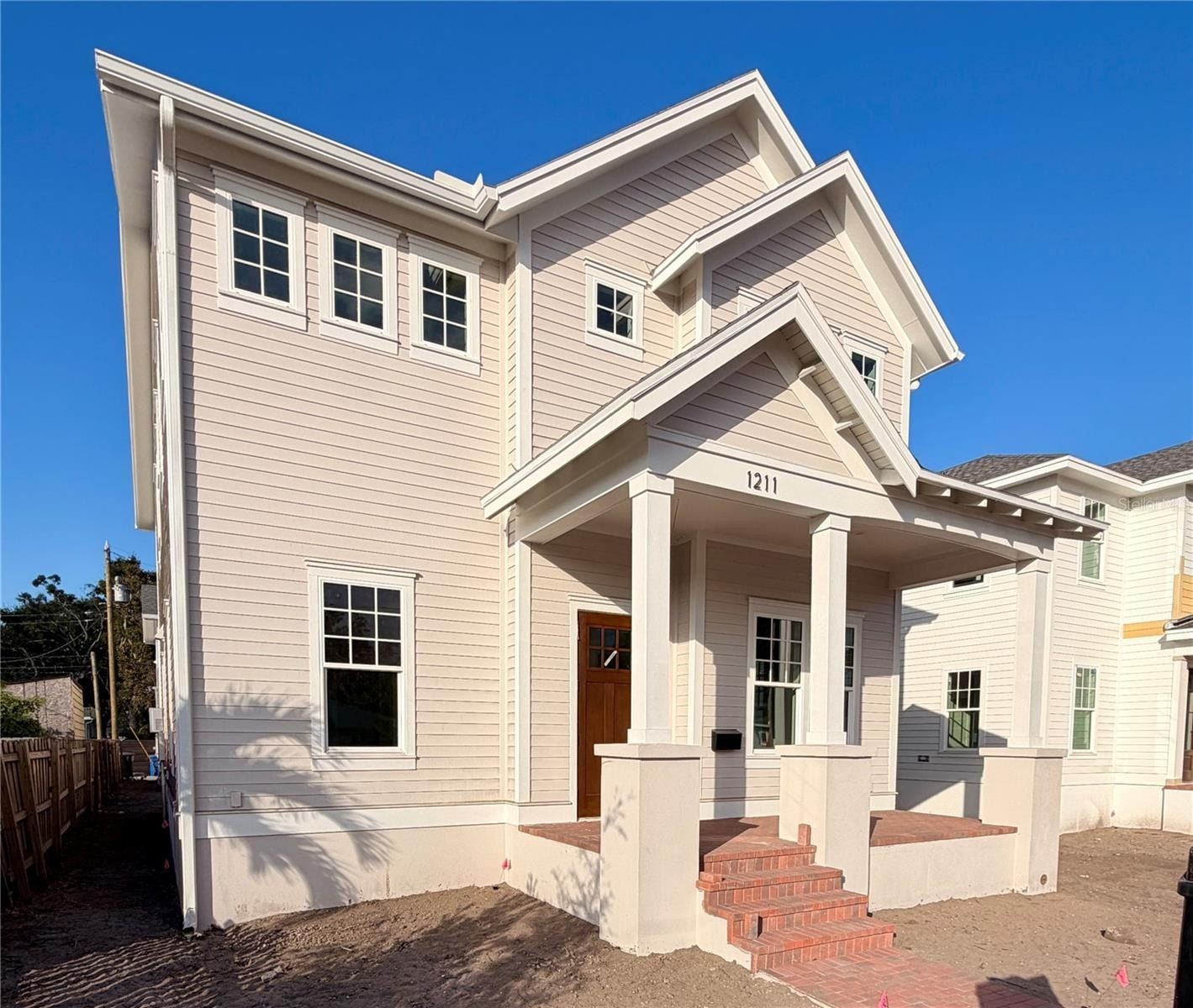 1211 35Th Avenue N. St Petersburg, FL 33704